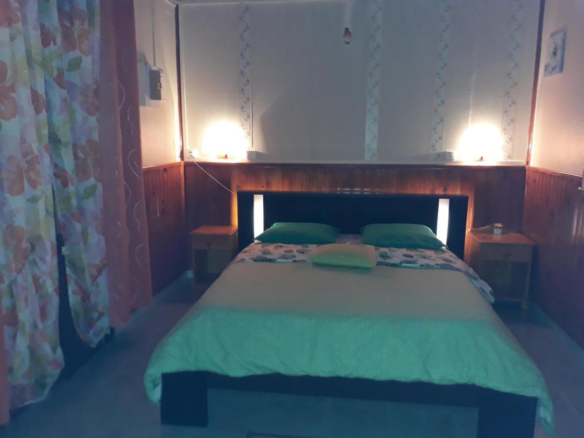 Bed and Breakfast Petite Fleur De Lentilles Сілао Екстер'єр фото
